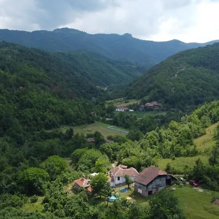 Seosko Domacinstvo „gabar” * Ćuštica