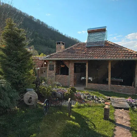بيت للعطل Seosko Domacinstvo „gabar”