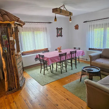 بيت للعطل Seosko Domacinstvo „gabar”