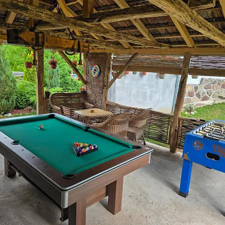 Seosko Domacinstvo „gabar” بيت للعطل Custica