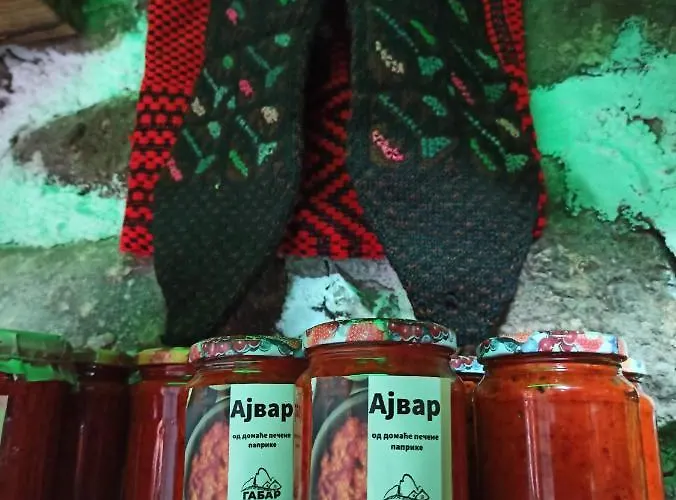 Seosko Domacinstvo „gabar” * Custica