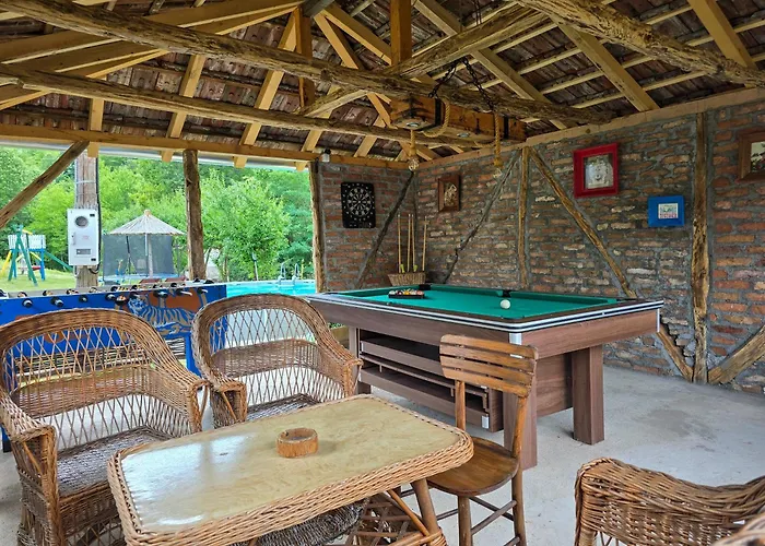 度假居 Seosko Domacinstvo „gabar” Custica