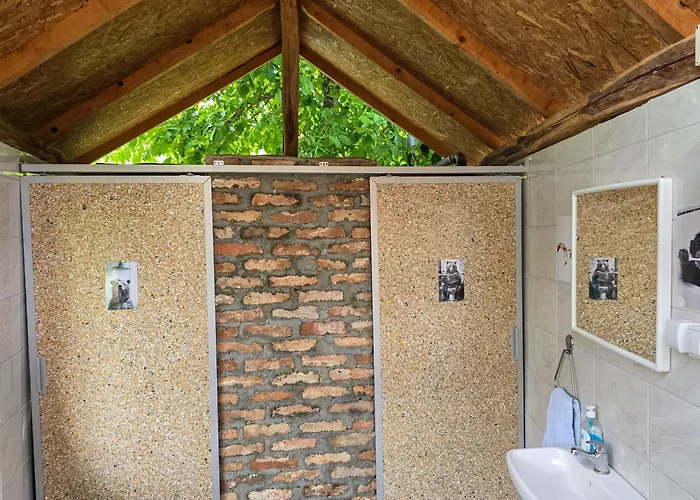 Seosko Domacinstvo „gabar” Custica